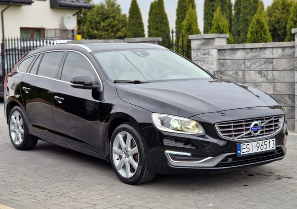 Volvo V60 cena 67499 przebieg: 100000, rok produkcji 2016 z Błaszki małe 497